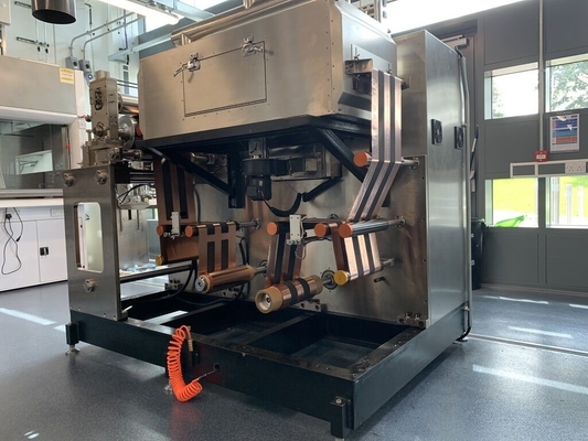 La ranura de la máquina de la asamblea de la batería de 12 kilovatios muere máquina de capa para el equipo de la batería