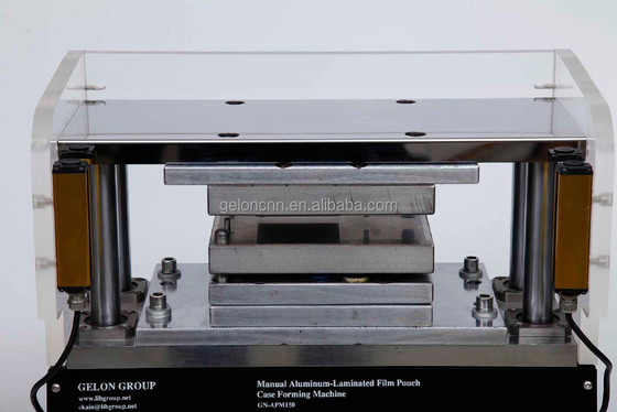 Cadena de producción de la batería de litio del laboratorio de Gelon, caso de la célula de la bolsa que forma los equipos